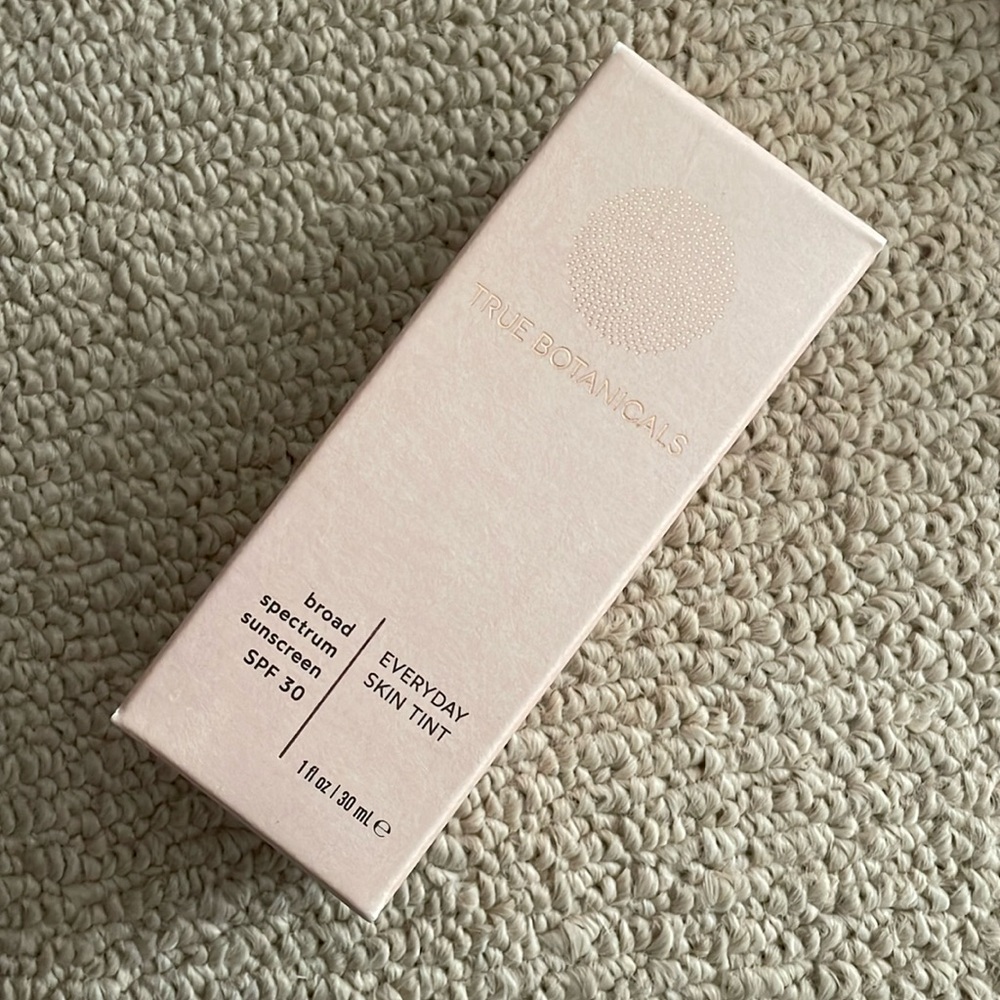 NIB True Botanicals Everyday Skin Tint SPF 30 Shade 8 $65